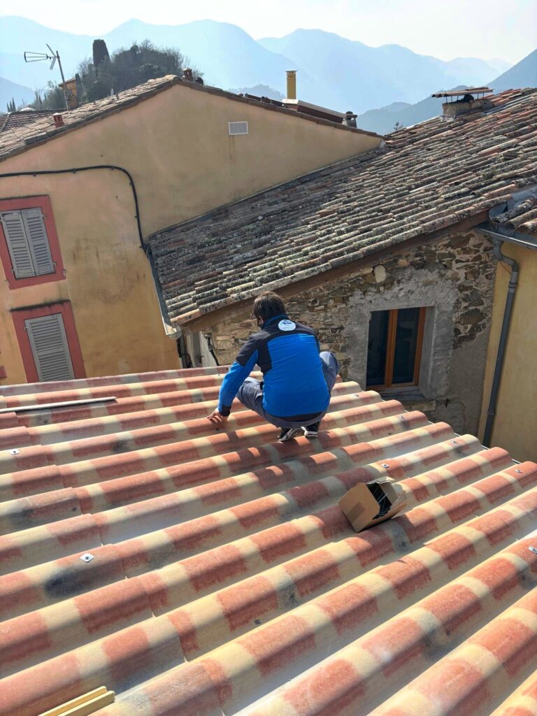 Artisan couvreur charpentier zingueur à Mougins